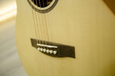 Guitar Thuận AT-01